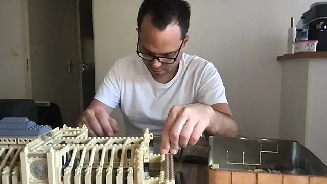 Funnyjul31 online show from April 5, 11:50 am