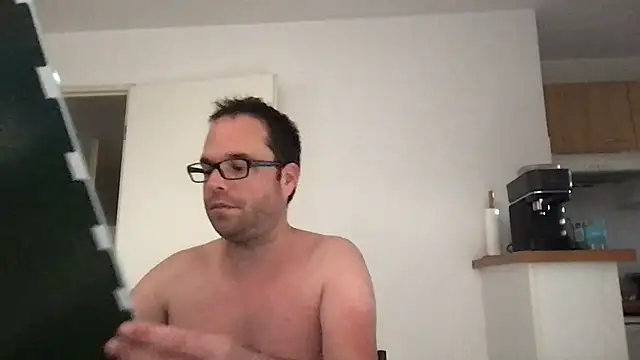 Funnyjul31 online show from March 19, 4:40 pm