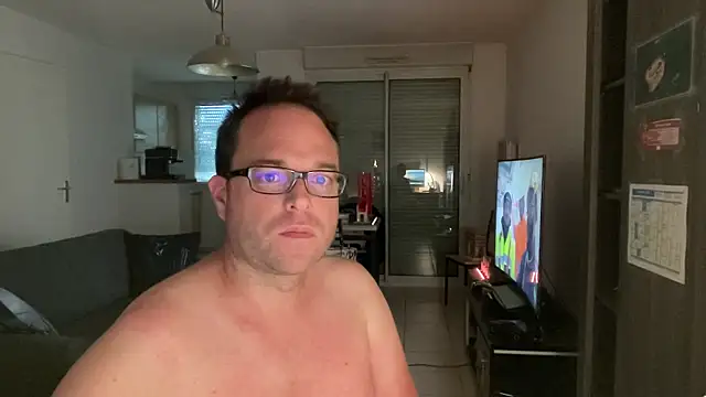 Funnyjul31 online show from April 15, 4:44 pm