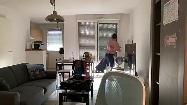 Snapshot of Funnyjul31 chatting on September 20, 12:21 pm Funnyjul31 online show from September 20, 12:21 pm