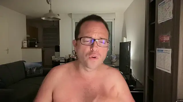 Snapshot of Funnyjul31 chatting on October 29, 7:46 pm Funnyjul31 online show from October 29, 7:46 pm