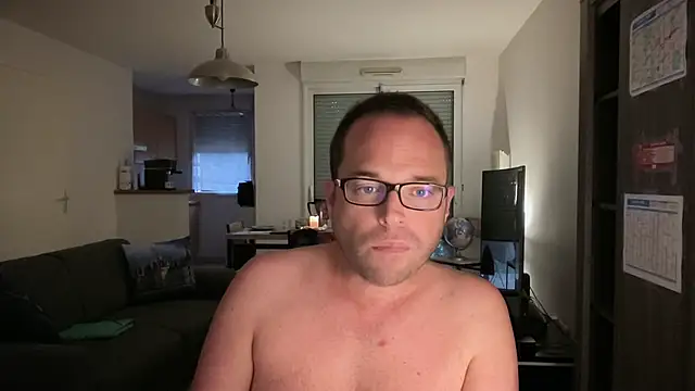 Snapshot of Funnyjul31 chatting on October 19, 5:05 pm Funnyjul31 online show from October 19, 5:05 pm