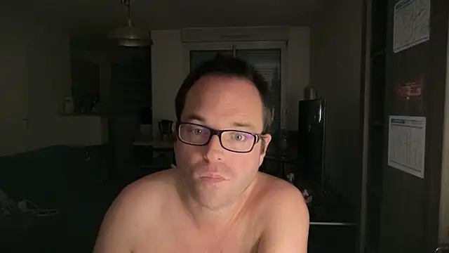 Snapshot of Funnyjul31 chatting on November 20, 7:36 pm Funnyjul31 online show from November 20, 7:36 pm