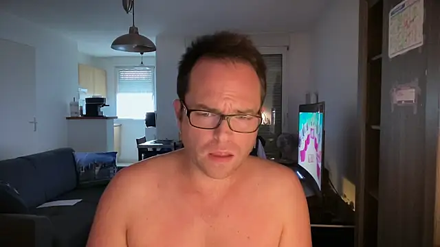 Snapshot of Funnyjul31 chatting on September 30, 4:46 pm Funnyjul31 online show from September 30, 4:46 pm