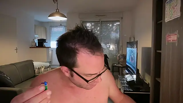 Snapshot of Funnyjul31 chatting on October 1, 4:33 pm Funnyjul31 online show from October 1, 4:33 pm