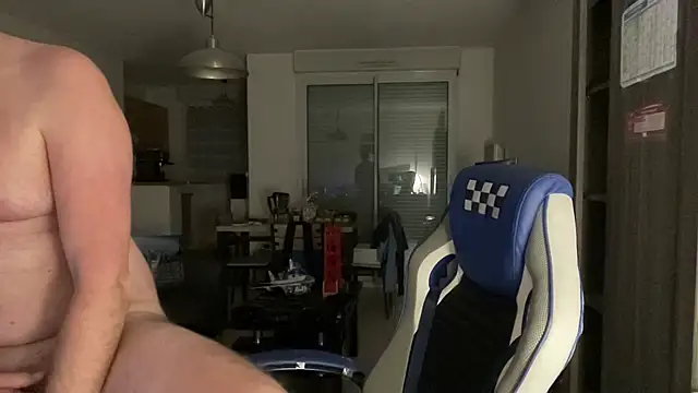 Snapshot of Funnyjul31 chatting on March 16, 9:26 pm Funnyjul31 online show from March 16, 9:26 pm