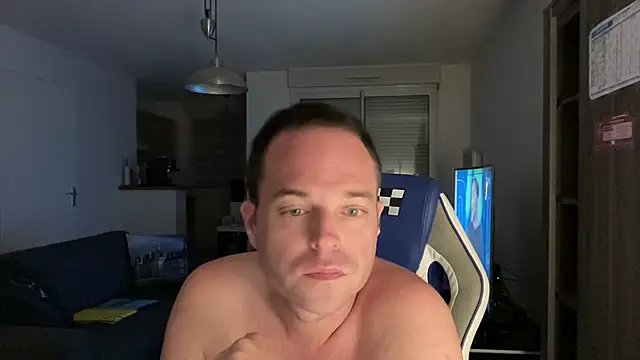 Snapshot of Funnyjul31 chatting on March 15, 7:48 pm Funnyjul31 online show from March 15, 7:48 pm