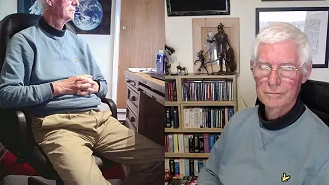 Snapshot of bigears chatting on May 16, 7:13 pm bigears online show from May 16, 7:13 pm