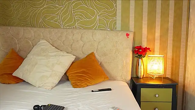 MillaBlis online show from March 15, 6:59 pm