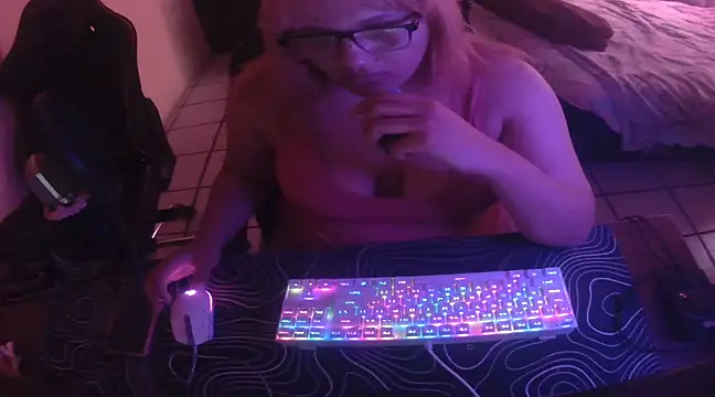 Snapshot of belenvaleria chatting on February 1, 4:22 pm belenvaleria online show from February 1, 4:22 pm