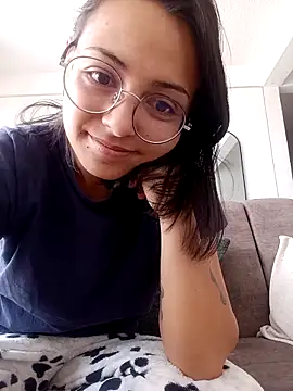 Snapshot of bri_ali chatting on March 16, 1:38 pm bri ali online show from March 16, 1:38 pm