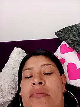 Snapshot of bri_ali chatting on December 16, 6:01 pm bri ali online show from December 16, 6:01 pm