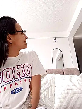 Snapshot of bri_ali chatting on March 21, 5:02 pm bri ali online show from March 21, 5:02 pm