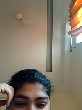 naina78910 online show from February 18, 9:43 am