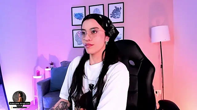 nina  dixon online show from September 13, 8:09 pm