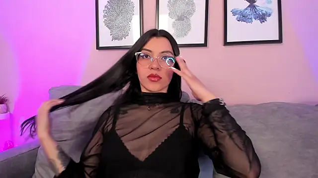 nina  dixon online show from January 9, 9:44 pm