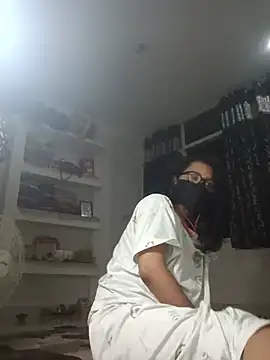 Snapshot of runi31 chatting on June 17, 8:19 pm runi31 online show from June 17, 8:19 pm
