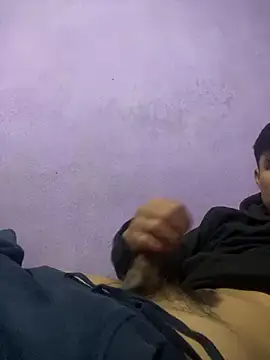 Snapshot of EduardoEspinoza12 chatting on February 9, 7:52 pm EduardoEspinoza12 online show from February 9, 7:52 pm
