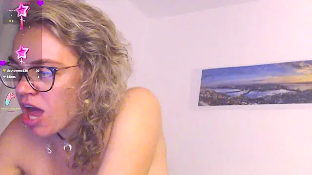 Snapshot of Ju-Hot chatting on September 23, 7:43 pm Ju-Hot online show from September 23, 7:43 pm