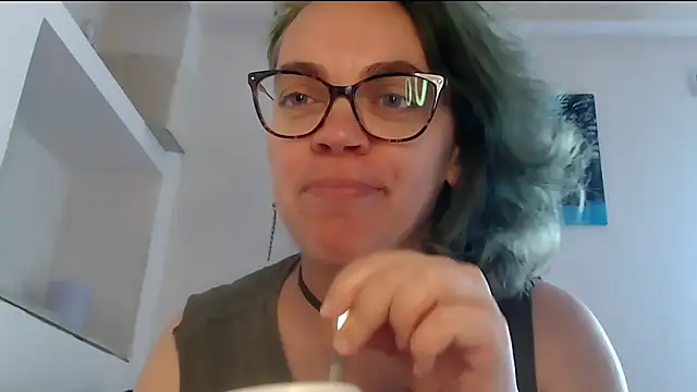 Ju-Hot online show from May 6, 1:26 pm