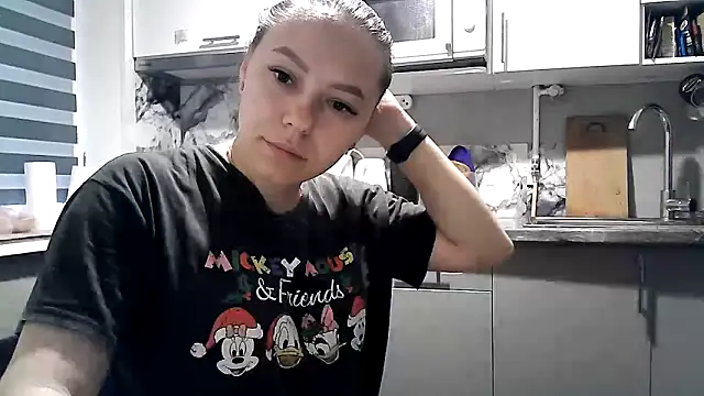 Misssweet s online show from October 10, 5:30 am