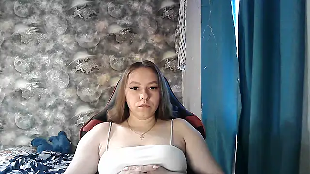 Snapshot of Misssweet_s chatting on July 6, 5:14 am Misssweet s online show from July 6, 5:14 am