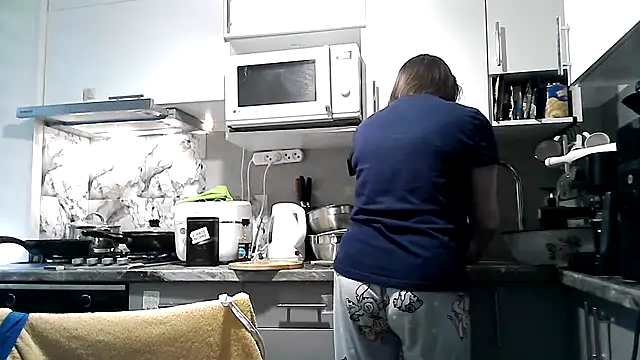 Misssweet s online show from November 6, 5:33 am