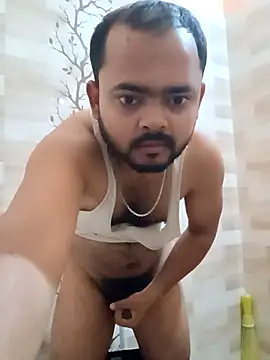 guavam65 online show from February 28, 7:13 pm