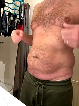 Snapshot of vincent1522 chatting on November 13, 7:12 am vincent1522 online show from November 13, 7:12 am