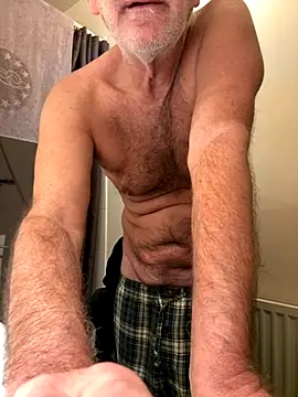 Snapshot of vincent1522 chatting on October 1, 5:56 am vincent1522 online show from October 1, 5:56 am