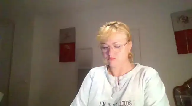 Luzia-Sal online show from February 15, 7:27 am