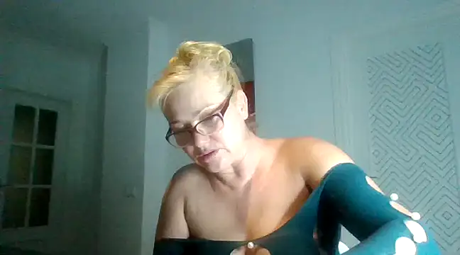 Luzia-Sal online show from March 1, 8:21 pm