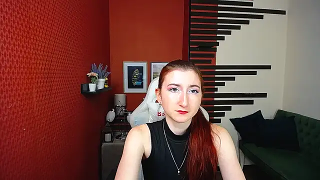 Violet Moreau online show from February 12, 9:54 pm