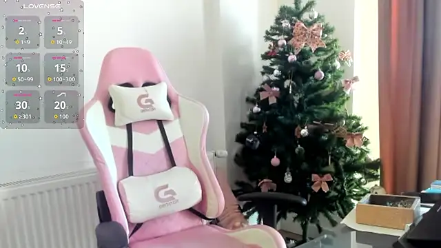 LadyLyanna online show from January 10, 7:36 am