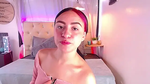 Snapshot of melodygirl__ chatting on March 15, 1:07 pm melodygirl online show from March 15, 1:07 pm