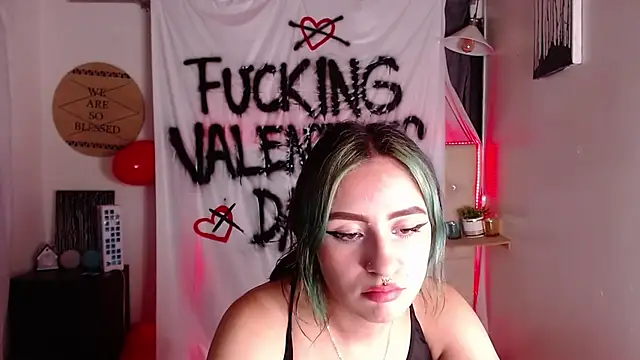 Snapshot of melodygirl__ chatting on February 17, 11:11 pm melodygirl online show from February 17, 11:11 pm