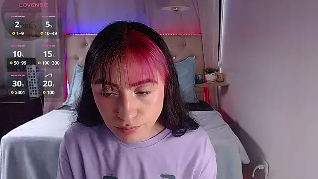 Snapshot of melodygirl__ chatting on March 22, 7:53 pm melodygirl online show from March 22, 7:53 pm