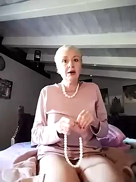 divinaerotica online show from February 21, 2:30 pm