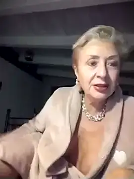 divinaerotica online show from November 1, 8:57 pm