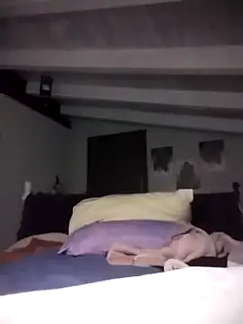 Snapshot of divinaerotica chatting on December 3, 8:08 pm divinaerotica online show from December 3, 8:08 pm