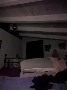 Snapshot of divinaerotica chatting on November 10, 5:51 pm divinaerotica online show from November 10, 5:51 pm