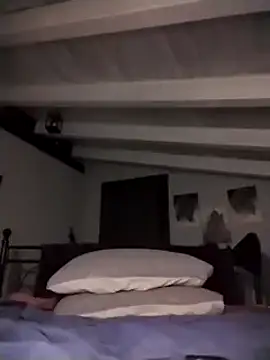 Snapshot of divinaerotica chatting on November 15, 6:34 pm divinaerotica online show from November 15, 6:34 pm