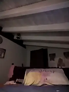 Snapshot of divinaerotica chatting on November 27, 8:09 pm divinaerotica online show from November 27, 8:09 pm