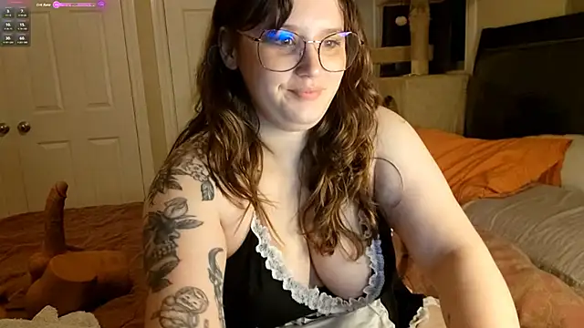 MrsJess online show from October 13, 2:35 am