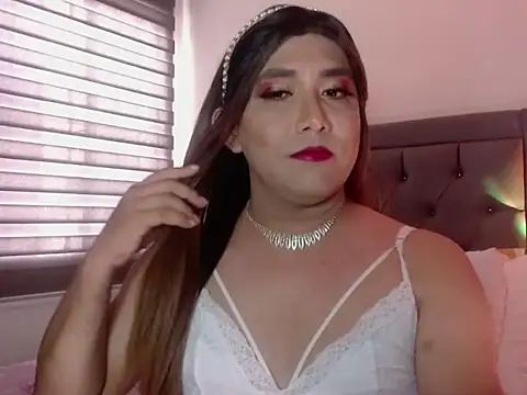 k i m o r a h online show from February 20, 10:01 pm