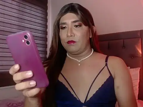 k i m o r a h online show from February 17, 9:45 pm