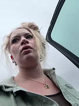 kcmo1010 online show from December 13, 8:04 pm