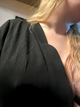 kcmo1010 online show from November 26, 8:31 pm