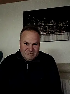 Pourleplasirs online show from May 16, 11:37 pm