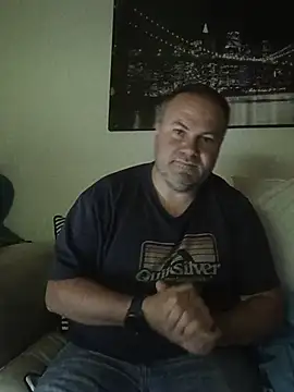 Pourleplasirs online show from June 2, 10:32 pm
